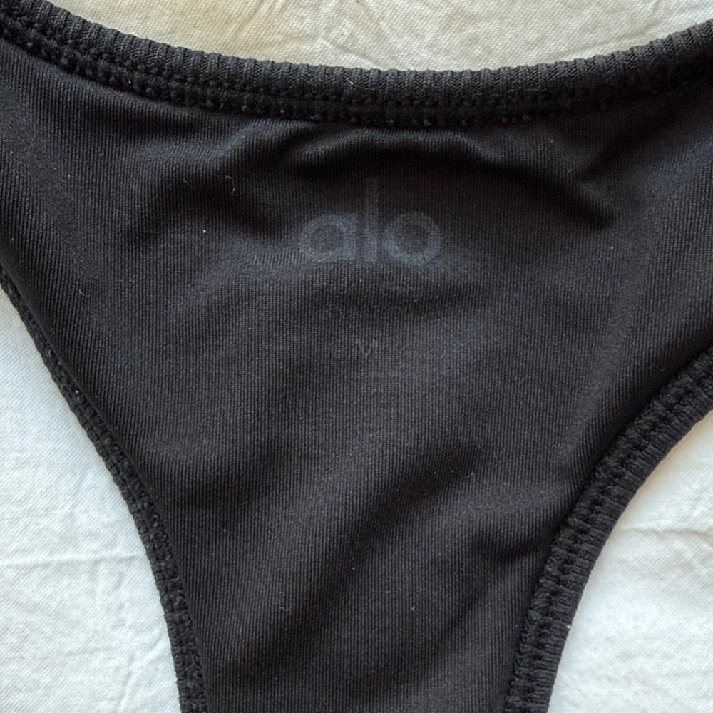 Black Ribbed Racerback Crop Tank Top - Picture 4 of 4